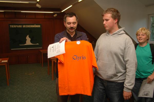 Chris Wesener bekam sein SAV-T-Shirt und ist somit neustes Mitglied des Vereins