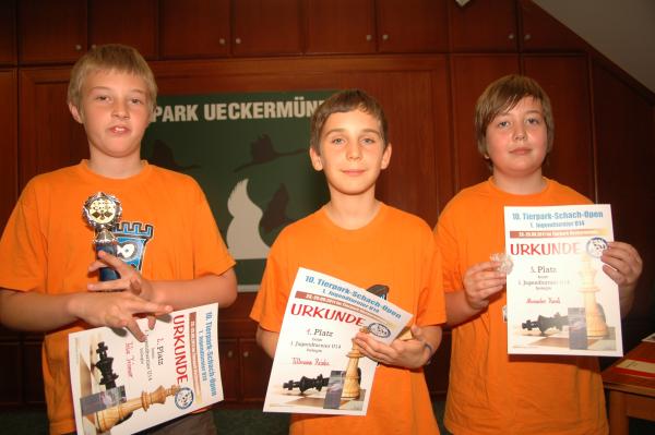 Jugendturnier u14, v.l.n.r.: 2. Platz: Felix Trmer, 1. Platz: Tillmann Reinke, 3. Platz: Alexander Kasel (alle SAV Torgelow)