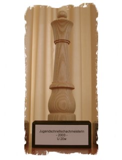 Pokal fr Jugendschnellschachmeisterin 2003 U 20w