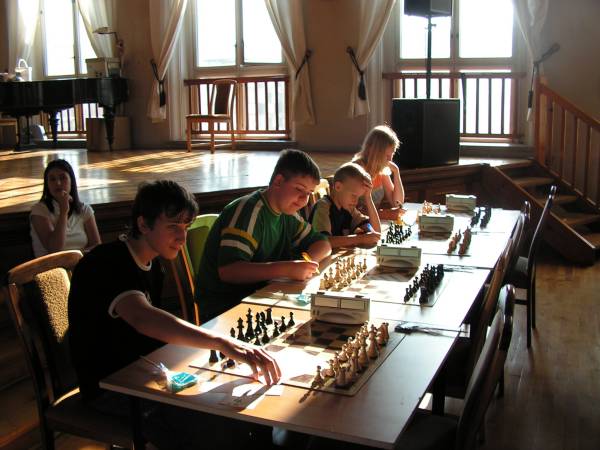 Die u16w-Mannschaft bei der Norddeutschen Vereinsmeisterschaft 2005, v.l.n.r.: Sebastian Kesten, Stefan Laqua, Frank Henselin, Lisa Behm; Foto: Robert Zentgraf 