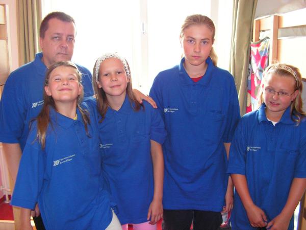 Die u14w-Mannschaft bei der Norddeutschen Vereinsmeisterschaft 2006, v.l.n.r.: Steffen Bigalke, Johanna Kaeding, Luisa Schrtter, Julia Rusch, Vanessa Rais; Foto: Robert Zentgraf