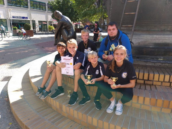 Die u14-Mannschaft bei der Norddeutschen Vereinsmeisterschaft 2018 in Magdeburg, v.l.n.r.: Leon, Aaron, Piet, Andor, Florian und Amy; Foto: Norbert Bauer