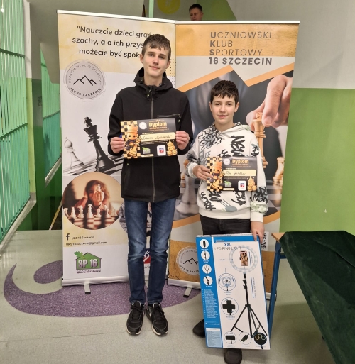 Calvin und Toni bei der Siegerehrung; Foto: Tobias Schröder