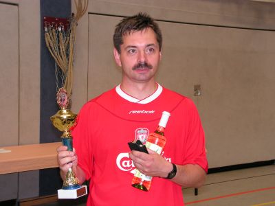 Norbert mit Pokal