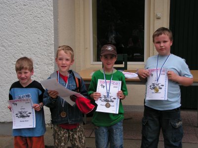 v.l.n.r.: 5. Gustav Kenn, 4. Snke Manteufel, 3. Pierre Lindenstrau, 1. Chris Wesener