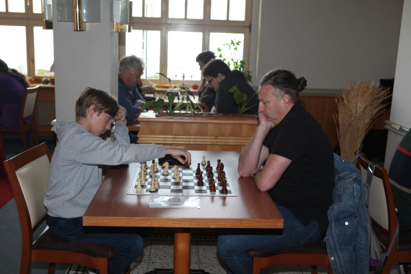 DWZ < 1250: rechts: Radu Safta (SAV Torgelow)